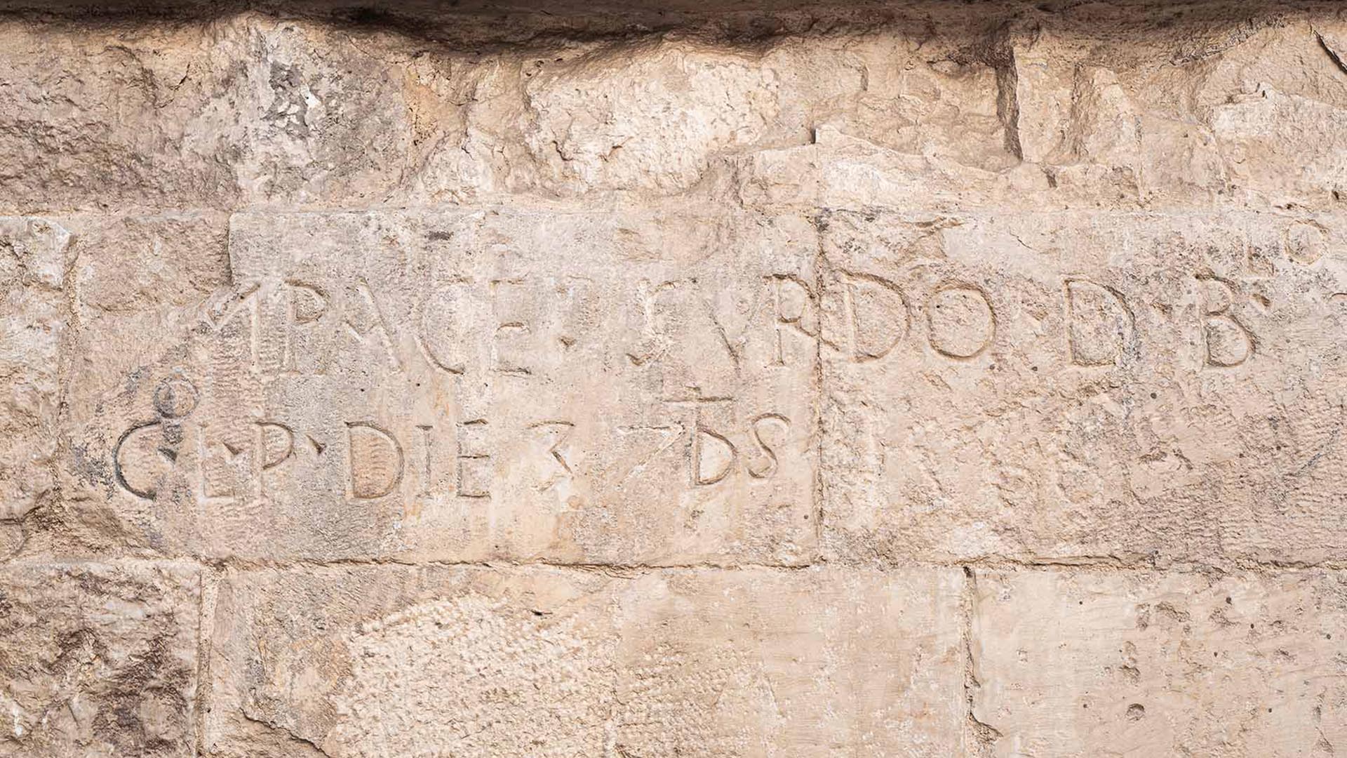 Les « écritures » de Castel del Monte