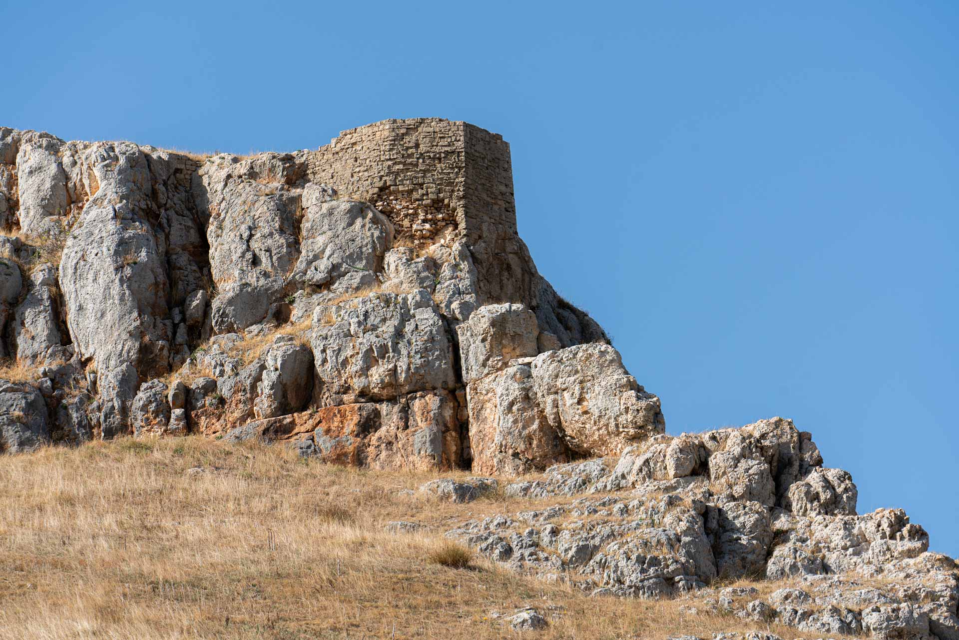 フェデリーコ2世の城のネットワーク